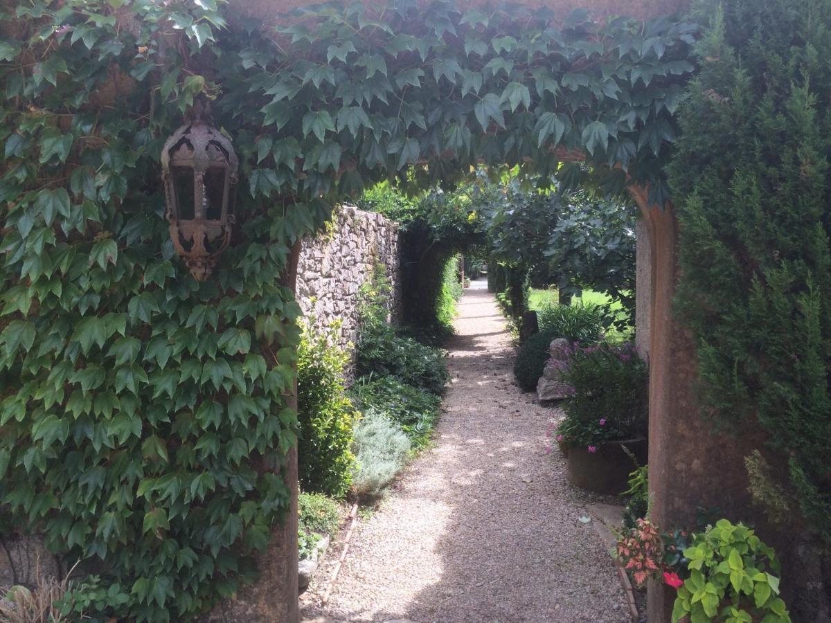 Residence Le Petit Paradis Labastide-Rouairoux Eksteriør billede