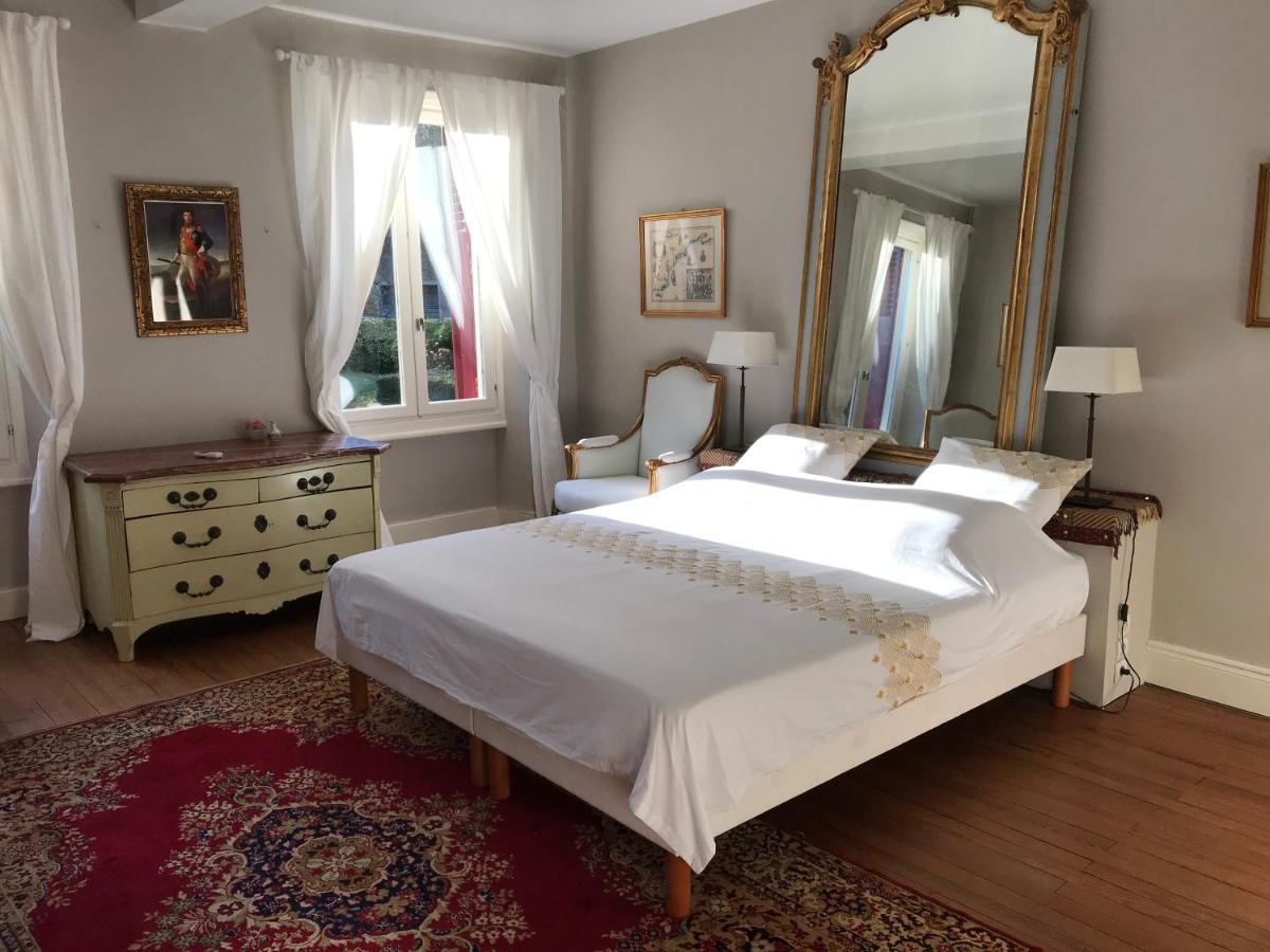 Residence Le Petit Paradis Labastide-Rouairoux Eksteriør billede