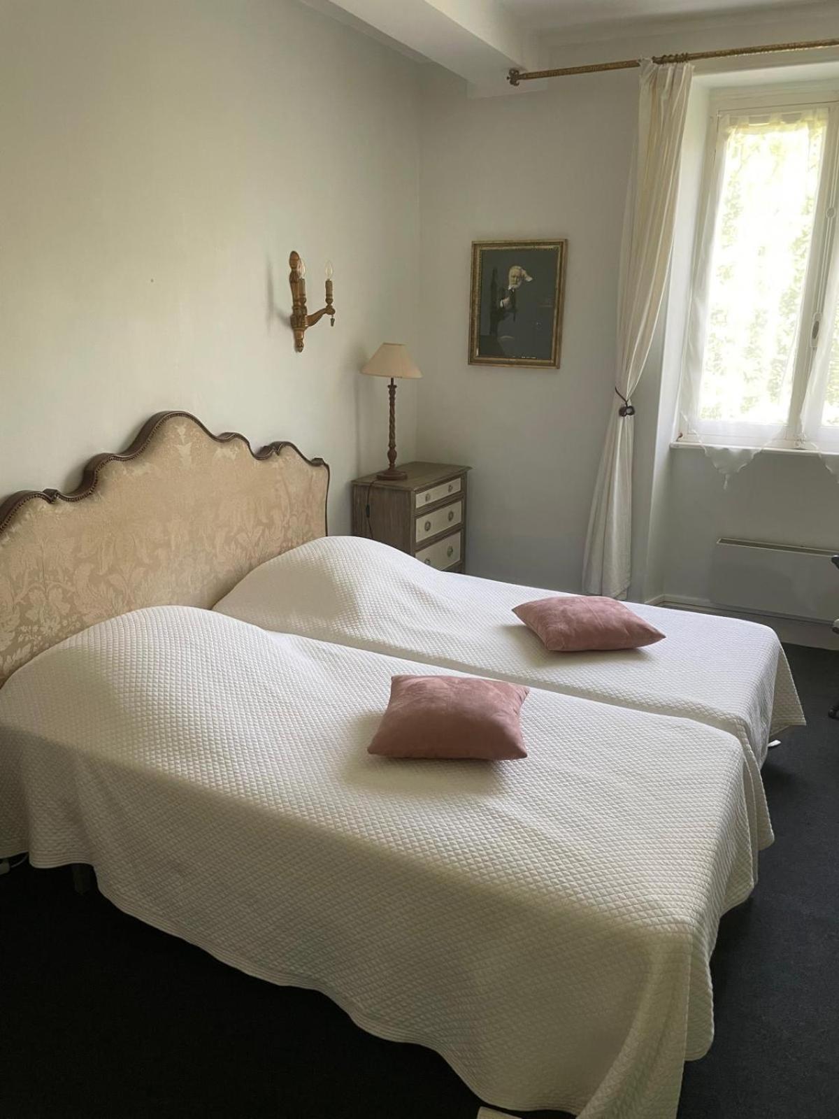 Residence Le Petit Paradis Labastide-Rouairoux Eksteriør billede